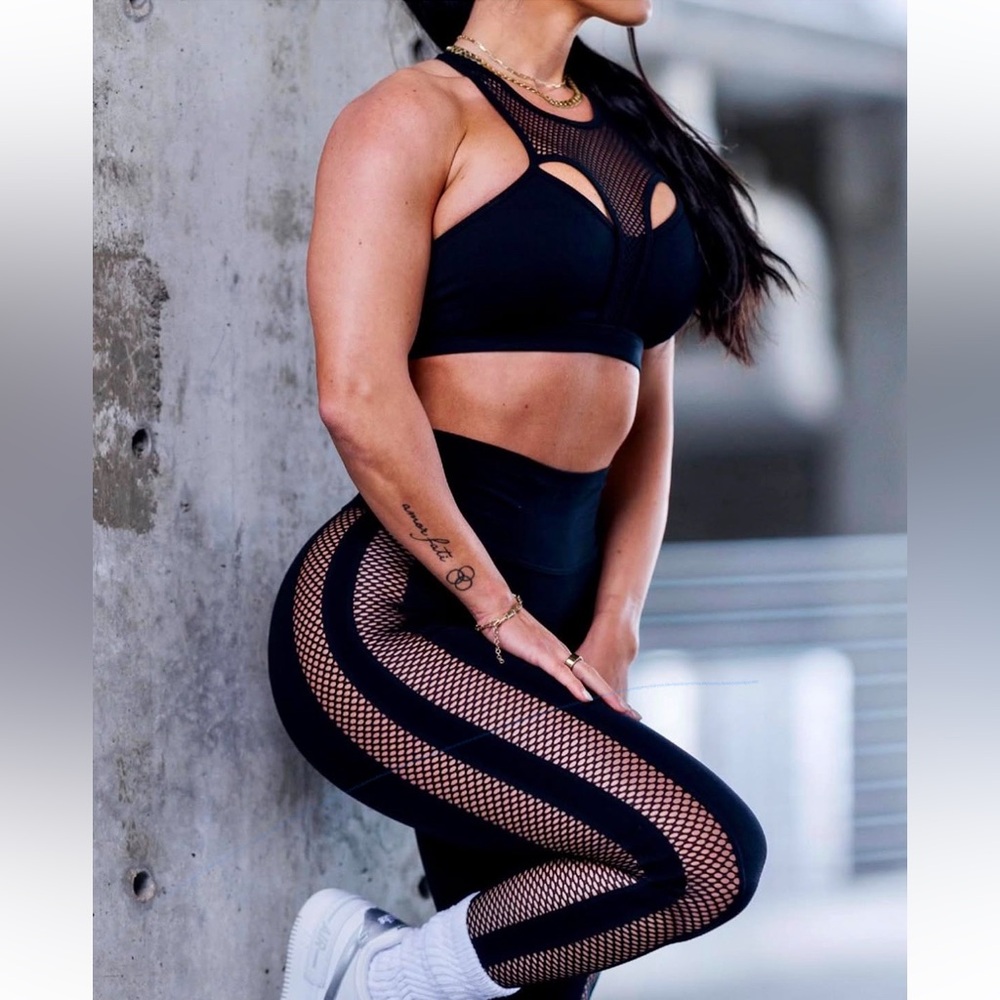 Bombshell Sportswear Mohawk Bra/Legging Set Size M & L